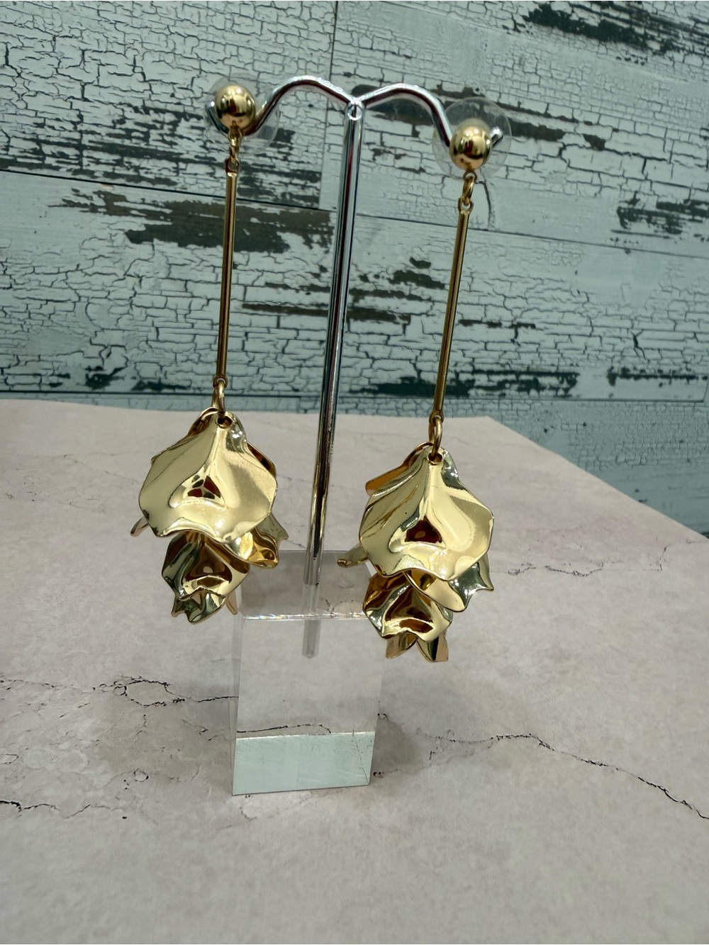 Cascading Gold-Toned Floral Drop Earrings - Elegant Women Jewelry